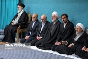 دیدار رمضانی کارگزاران نظام با رهبر انقلاب/ رهبر انقلاب: اصرار برخی از دولت‌های قلدر برای مذاکره، به منظور حل مسائل نیست